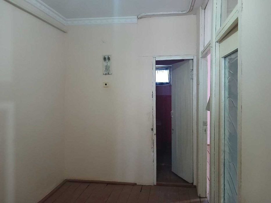 Дом сотилади 2 хонали (срочна)