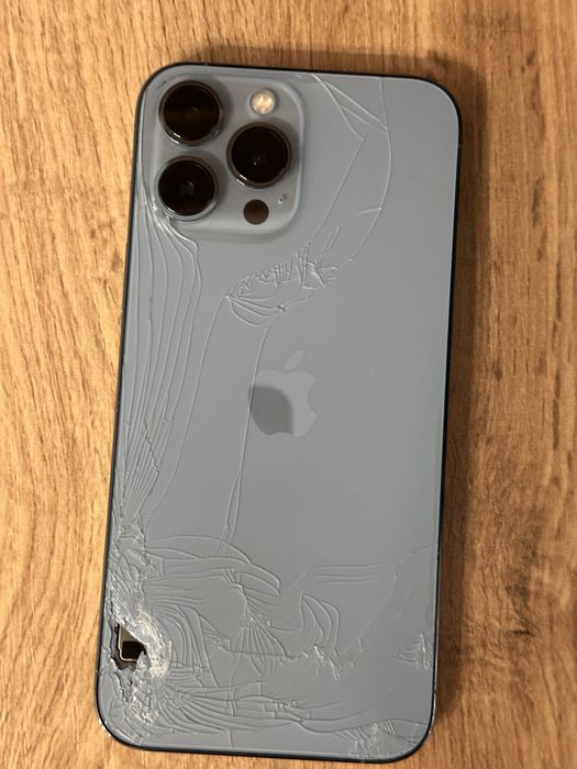 Продам Iphone 13 pro max