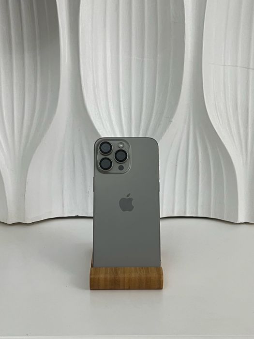 iPhone 15 Pro Max 256 GB 84%