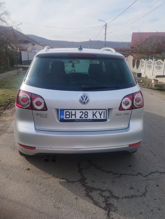 Vînd Volkswagen golf 6 plus anul 2012