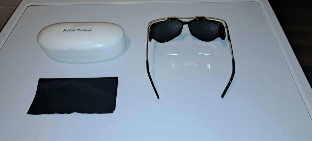 Ochelarii de soare de lux Yves Saint Laurent Paris