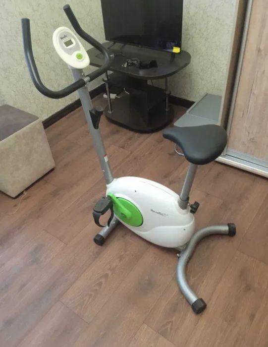 Велотренажёр в отличном состоянии!