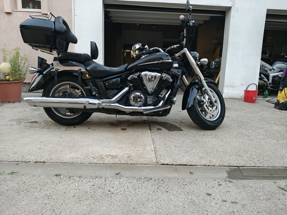 Yamaha xvs1300 midnight star 2011