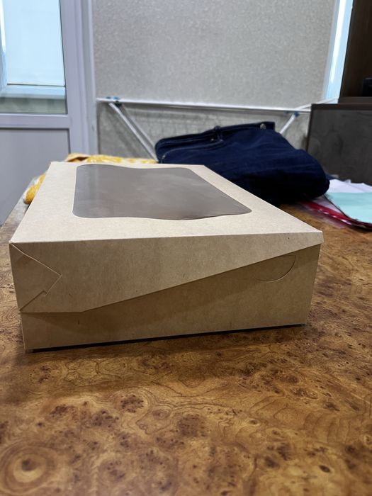 Продам коробки крафт с окном