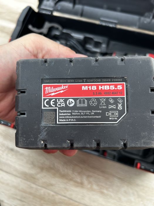 Професионален ударен бормашина винтоверт Milwaukee M18 FPD3 (Комплект с батерия 5.5 Ah High Output и бързо зарядно) 2025г.