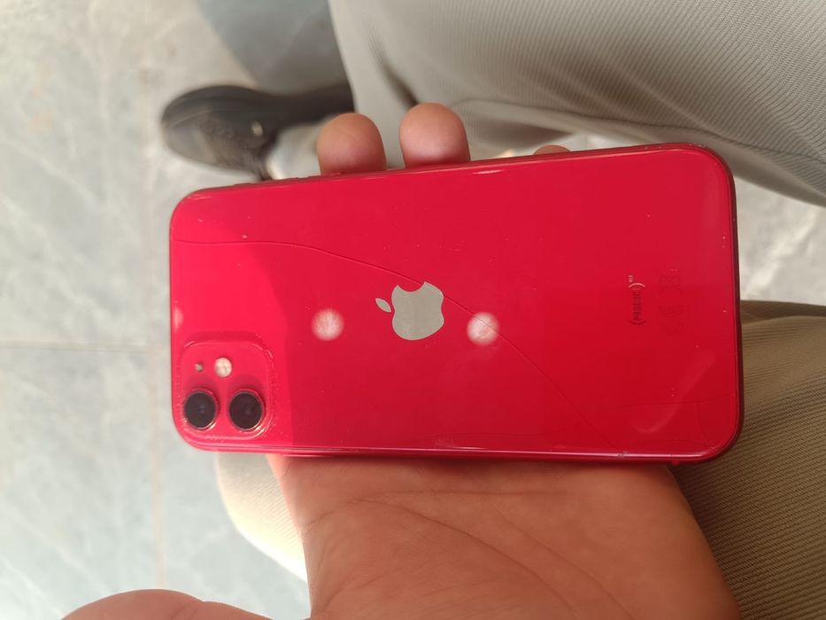 Iphone 11  64gb срочно