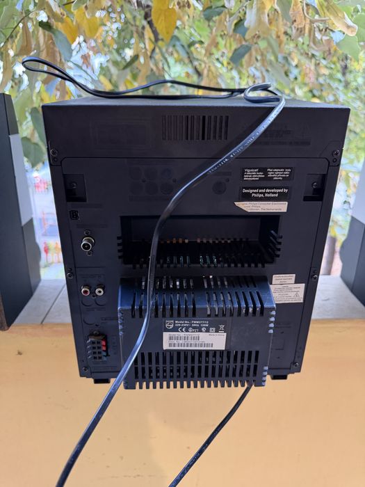 Стврео Уредба Philips M377