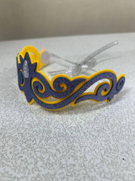 Тиара казахская, саукеле.