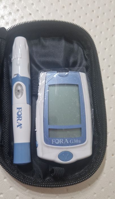 Продам глюкометр с запасками