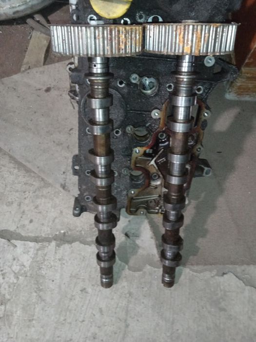 Головка Рено Логан