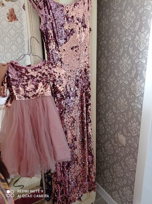 Продам платья мама и дочка