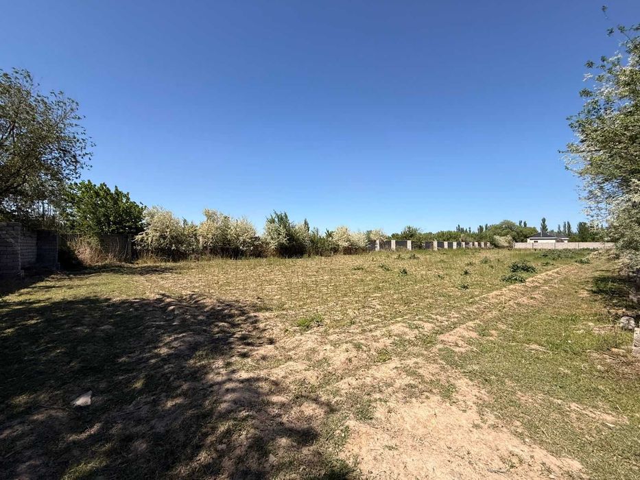 Земельный участок