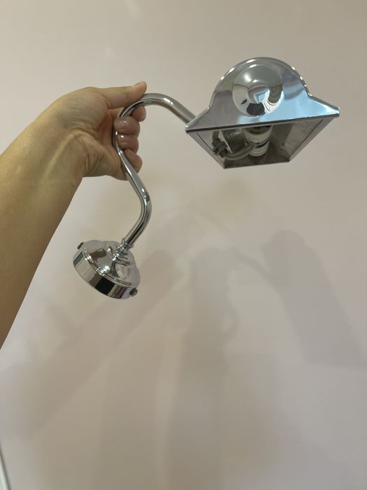 Бра на стену горизонтальное