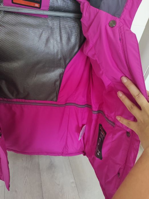 Продам новую куртку