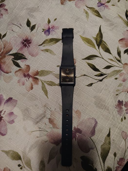 Дамаки часовник casio MQ-38 със силиконова каишка