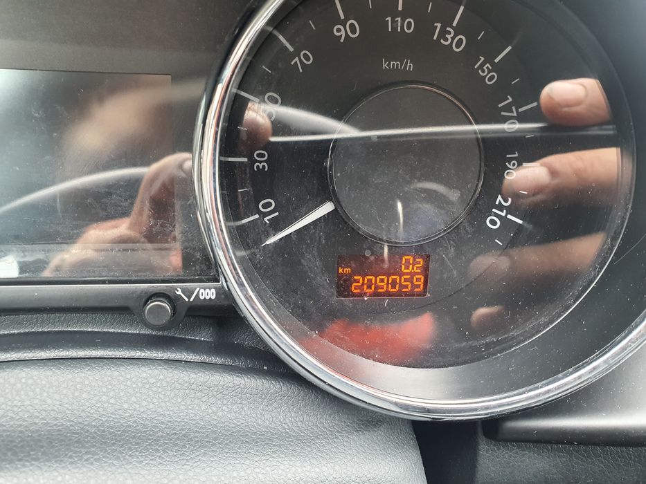 Vând Peugeot 3008 !