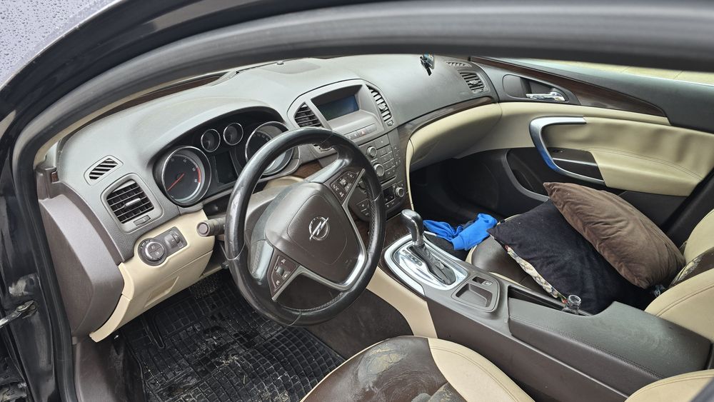 Opel Insignia на части