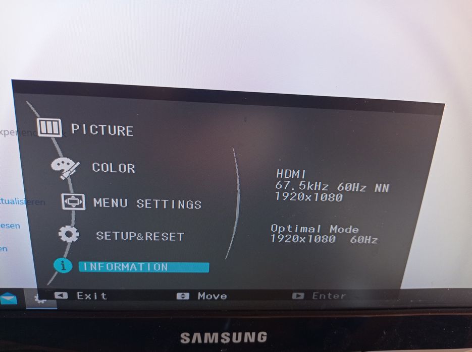 PC Sharkoon și monitor Samsung S27C350H