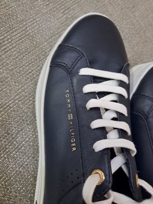 Намалени! Сникърси Tommy Hilfiger