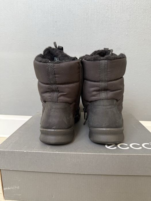 Продам ботинки ECCO женские