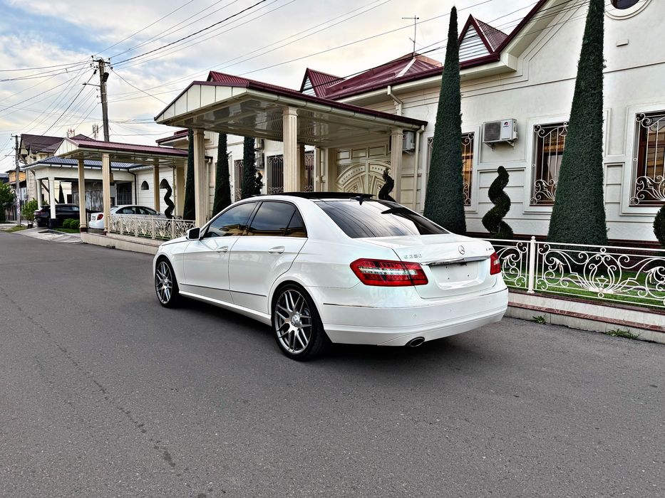 Mercedes Benz W212 Состаяние Зор 2011 Пробег 179000Км