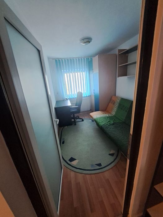 apartament 3 camere de inchiriat