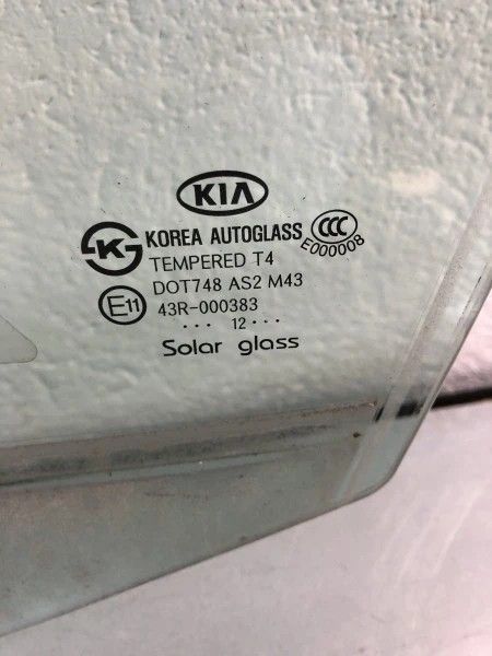 Geam stanga fata Kia Sorento BL 2013 cod 824112P010