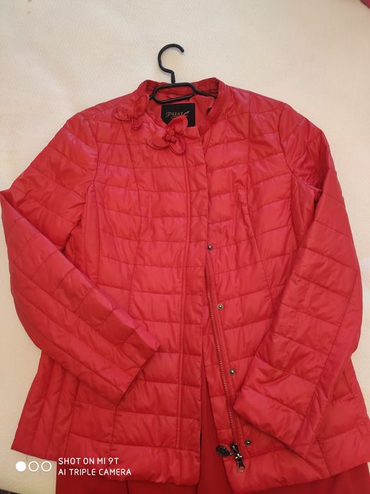 Куртка женская  лёгкая и тёплая