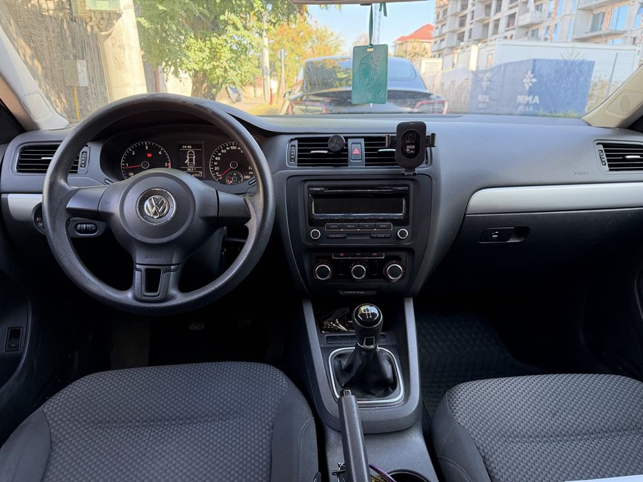 VOLKSWAGEN Jetta 2014 — imagine 4