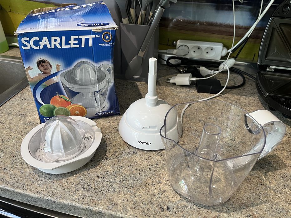 Соковыжималка цитрусовых