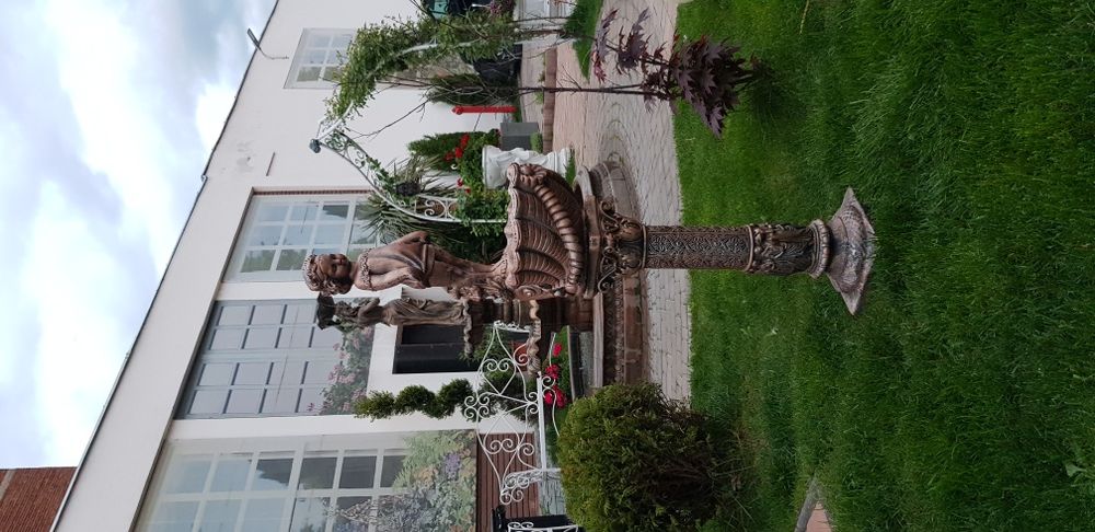 ghiveci flori/jardiniera flori/statueta gradina/ornament gradina/