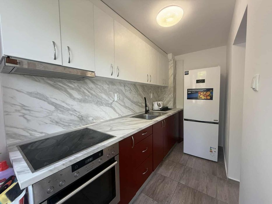 Дава се под наем Тристаен апартамент в Аксаково - 100 кв.м за 500 € - Снимка #3