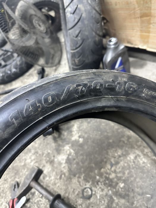 Покрышка мотоцикла 140/70-16