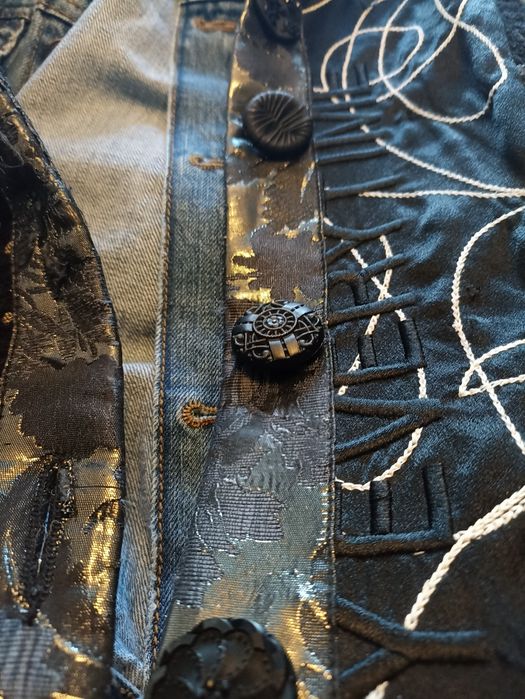 Palton Desigual,midi, M!