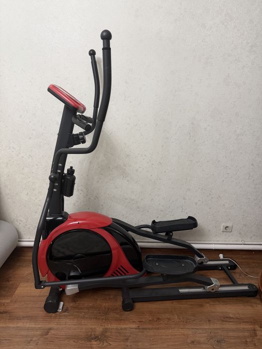 Эллиптический тренажер