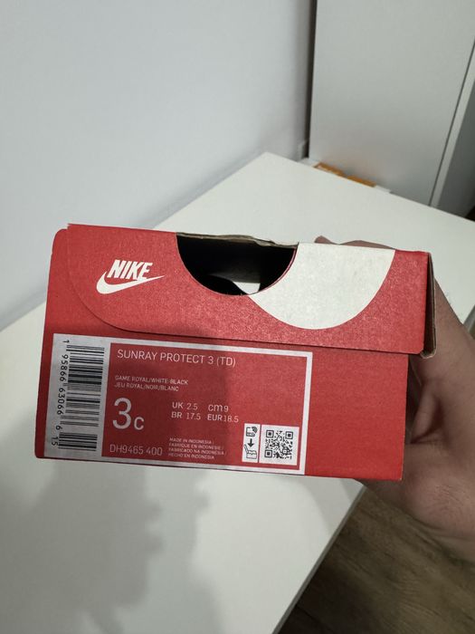 Sandale Nike baietei marimea 18.5