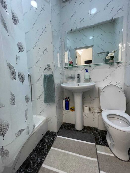 ул.Нукус напр ЖК Инфинити 1(2)-комн 4/4 30 м² ремонт меб/тех арендатор