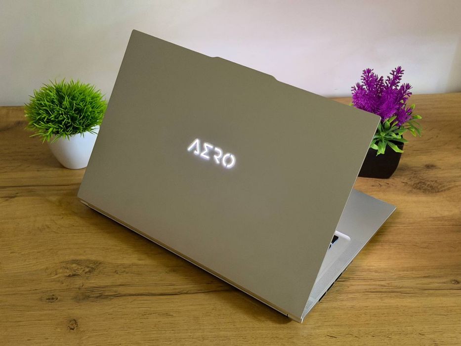 Срочно ! Gigabyte AERO gaming i9 OLED 4k RTX 3080