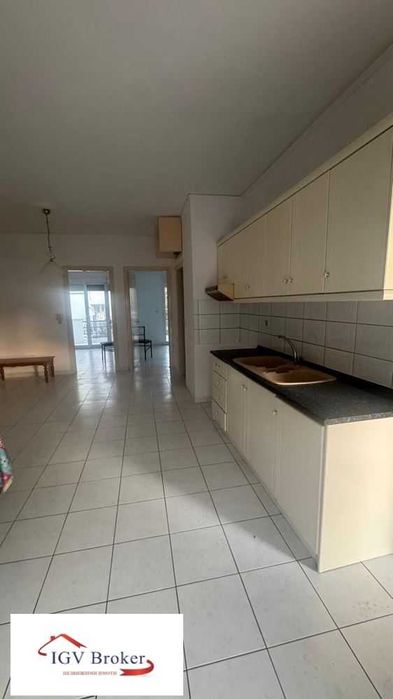 Тристаен апартамент в Неа Перамос, Гърция