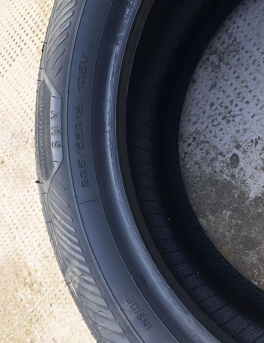 Carucior, cauciuc 23555R19