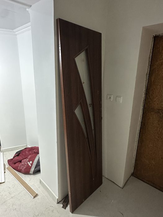 Двери бу 10.000 штук