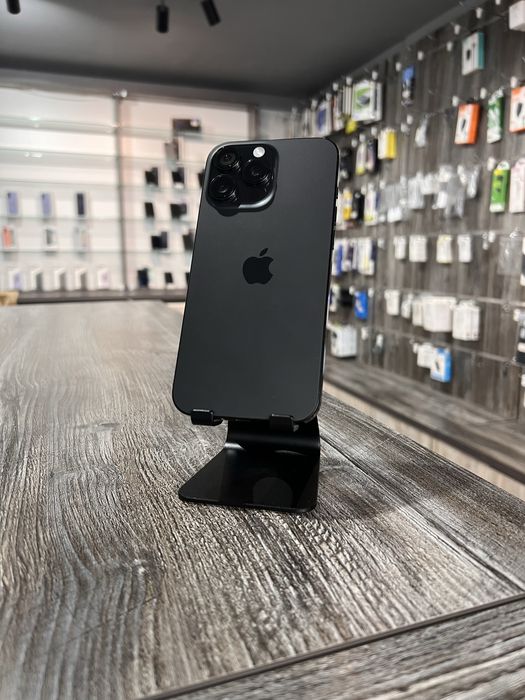 iPhone 16 Pro Max, Black Titanium, 256GB