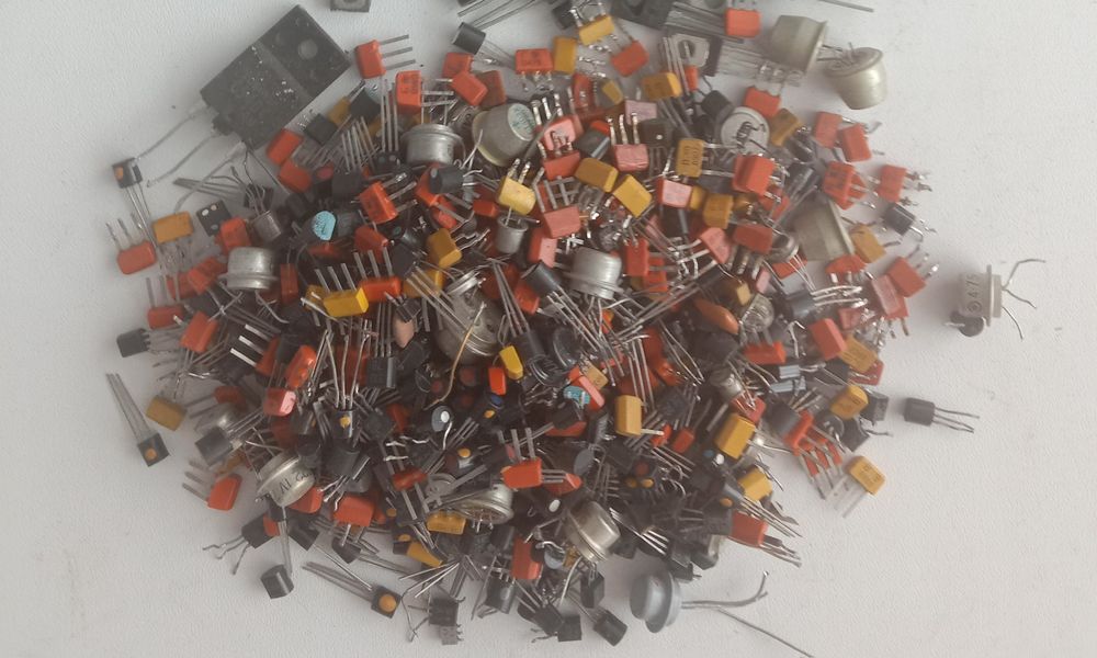 Радиодетали советские.