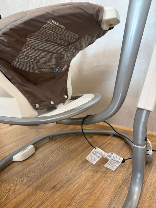 Продам качалку JOIE Serina 2в1