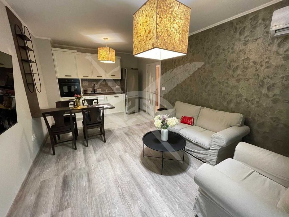 Дава се под наем Двустаен апартамент в София, Изток - 60 кв.м за 850 € - Снимка #2