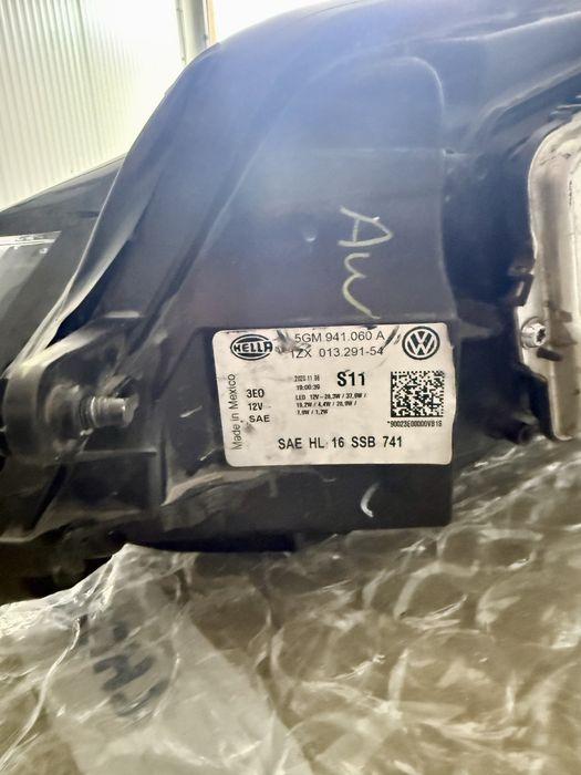 VW Golf GTI MK 7.5 2018- Фарове,стопове и декорация за предна броня