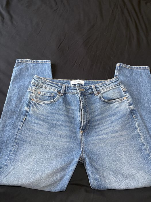 Чисто нови дънки на “RESERVED”, 40 номер