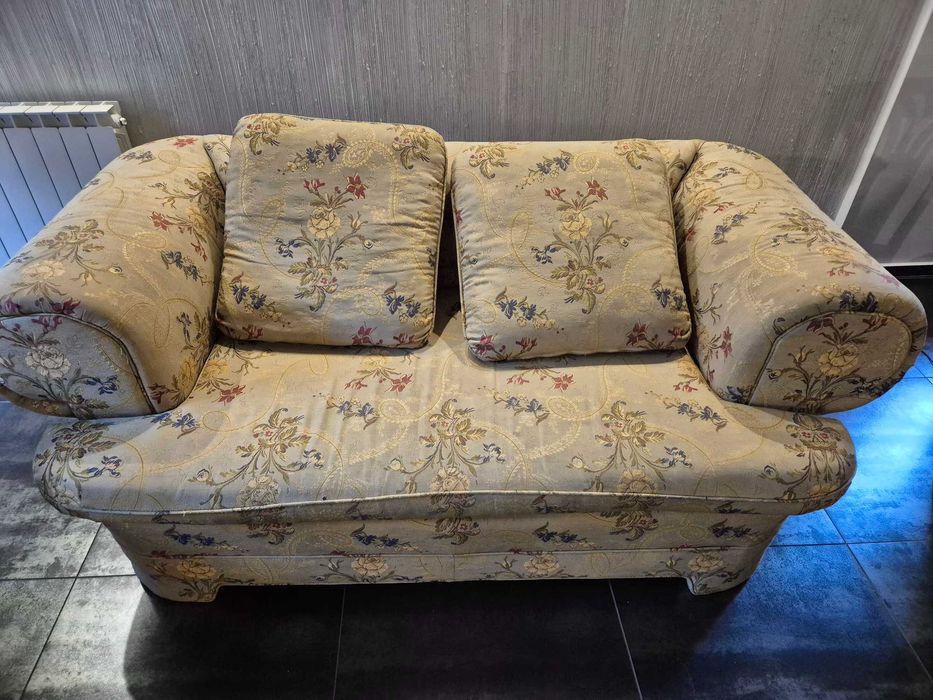 холна гарнитура (фотьойл, двоен и троен диван)