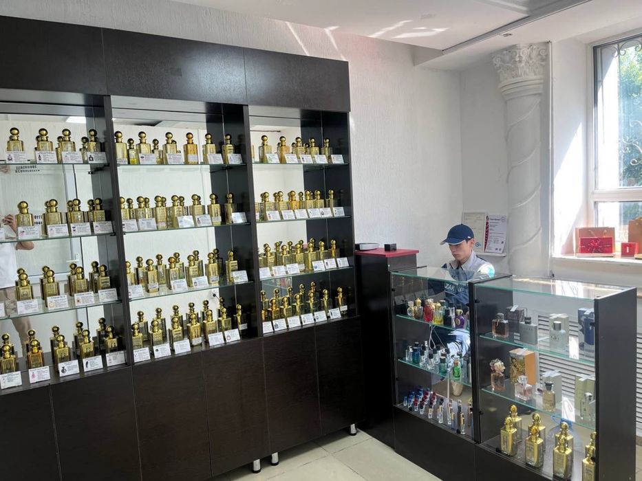Продам парфюмерный бутик