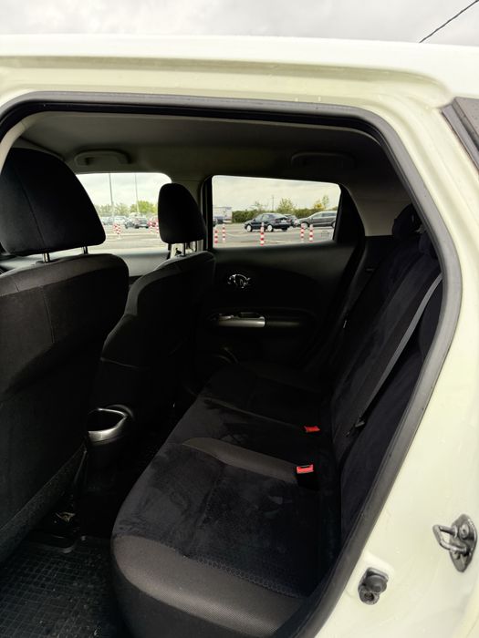 Cumpără-i ceva frumos si trainic! Ia-o p’asta!